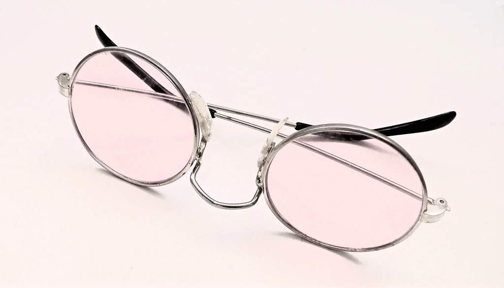 GUESS GU8239 Retro